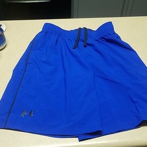 Under Armour 19 1/2 inch length.  Like new